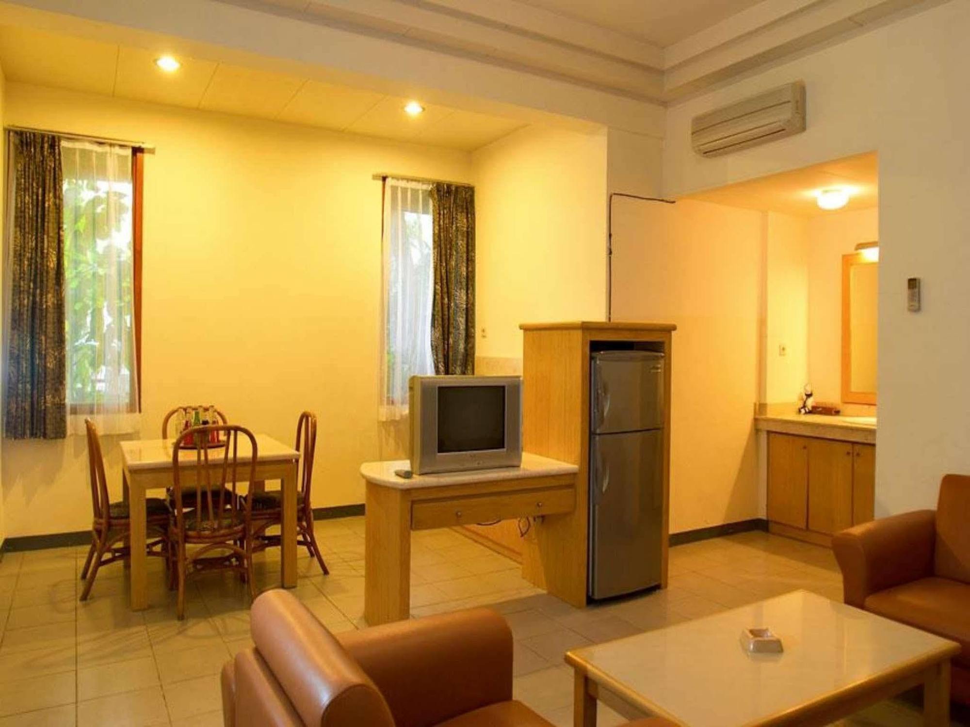 Pantai Indah Resort Hotel Barat Pangandaran Ngoại thất bức ảnh